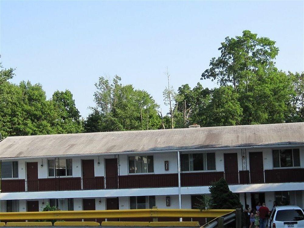 Budget Motor Inn- Mahopac Exterior foto